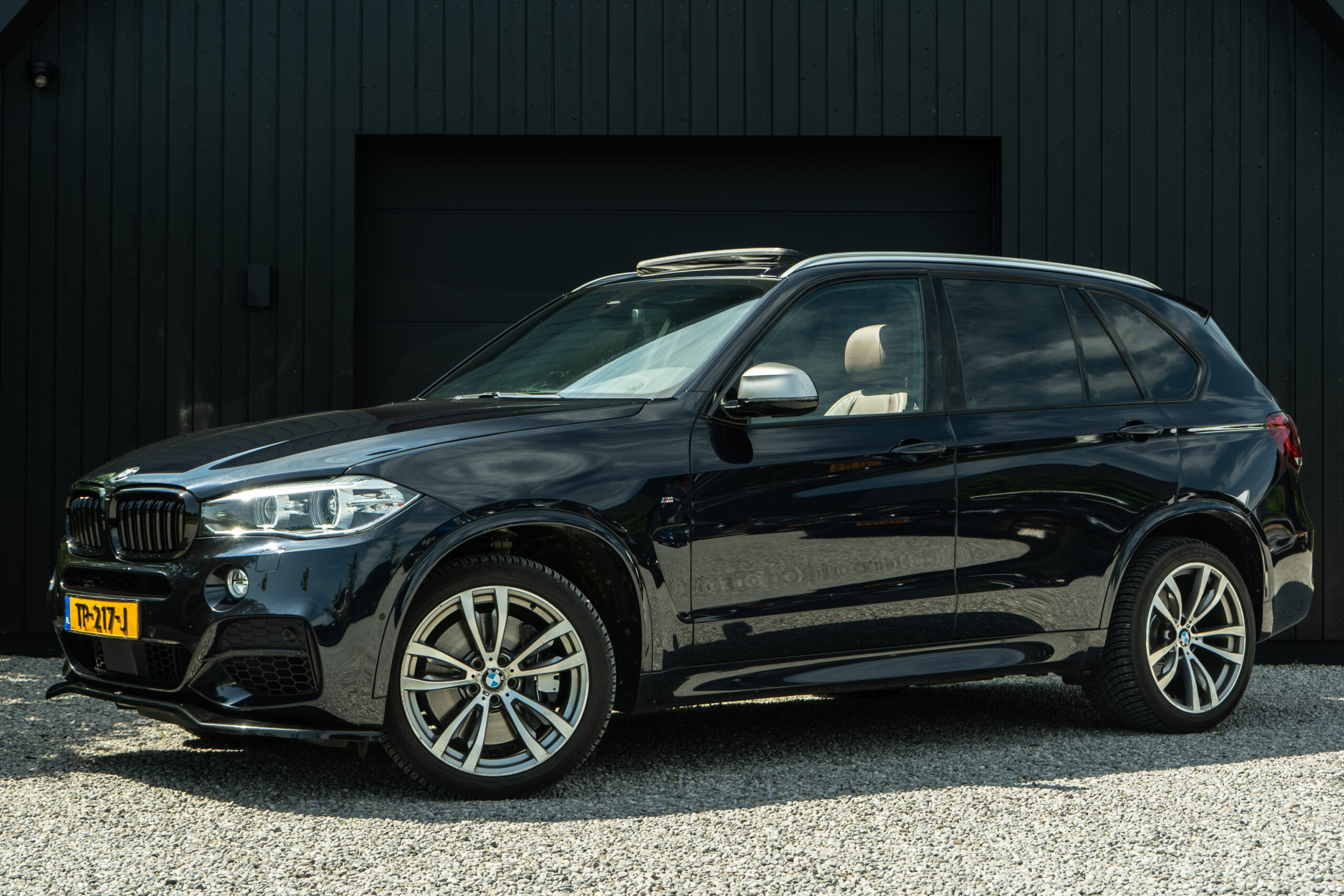 BMW X5 3.0 D M50d Xdrive Carbon Zwart Pano ACC Leder Bomvol!